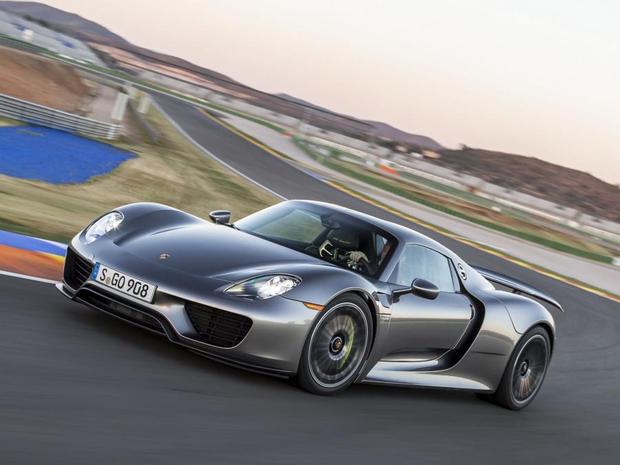  Porsche 918 Spyder 2014 года  (US) (фото 9 из 28)